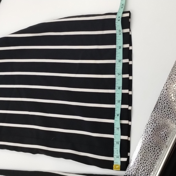 Forever 21 Contemporary Black/Ivory Stripe Crop Wide Leg Pant w/Tie Size Medium - Picture 9 of 9